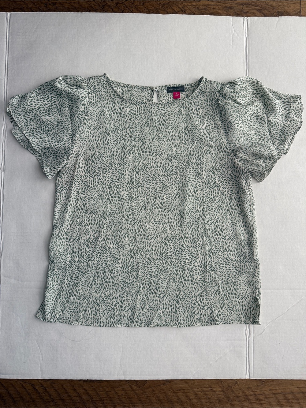 Vince Camuto Sage Green Printed Puff-Sleeve Blouse